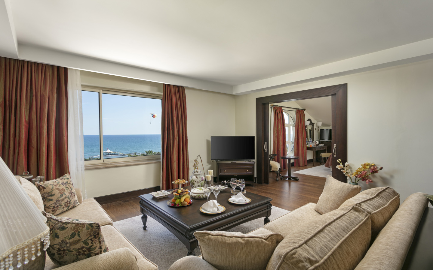 Dobedan Beach Resort Galeri Royal Suite Card5
