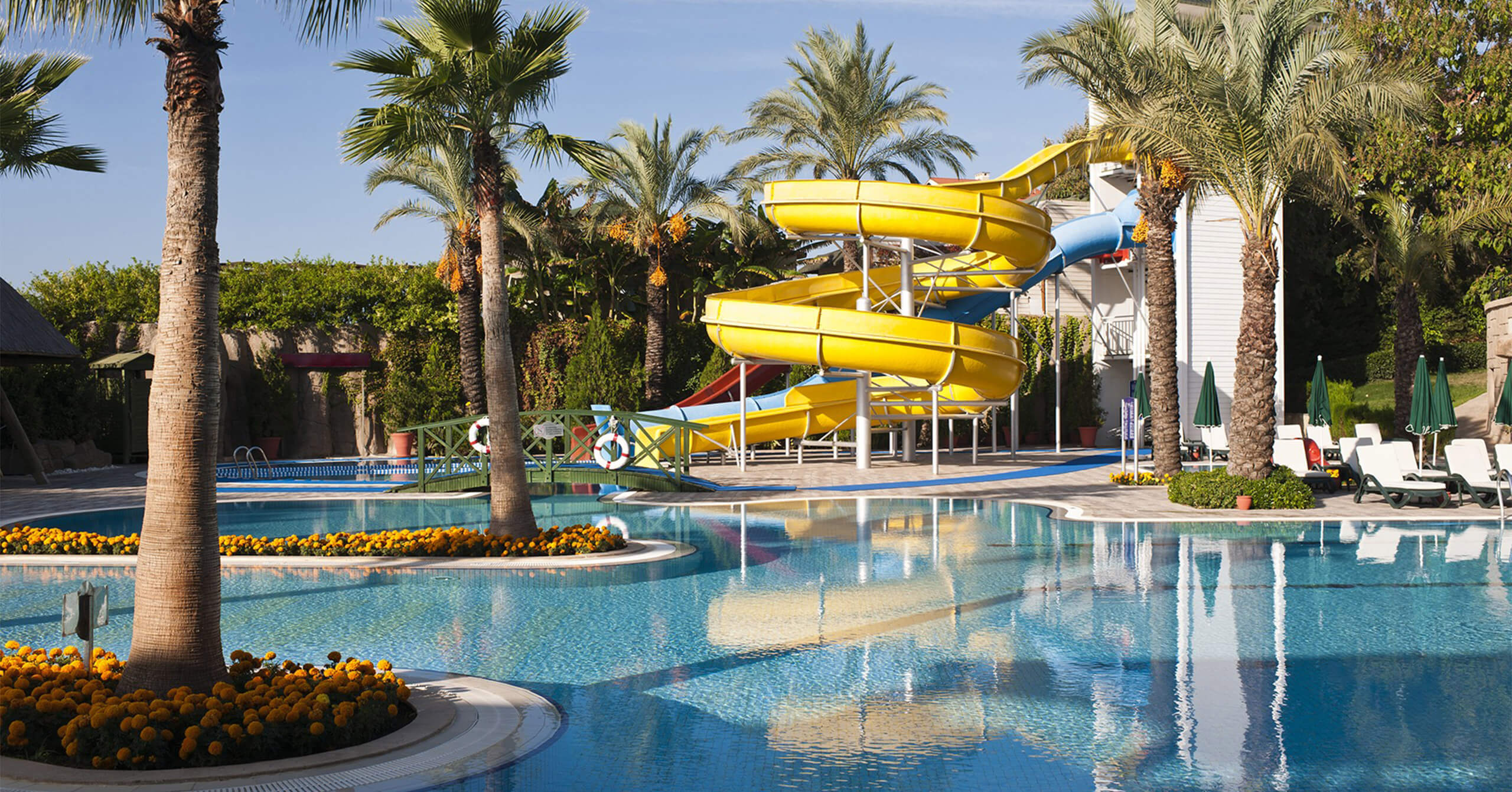 Dobedan Beach Resort Plaj Ve Havuzlar Slider