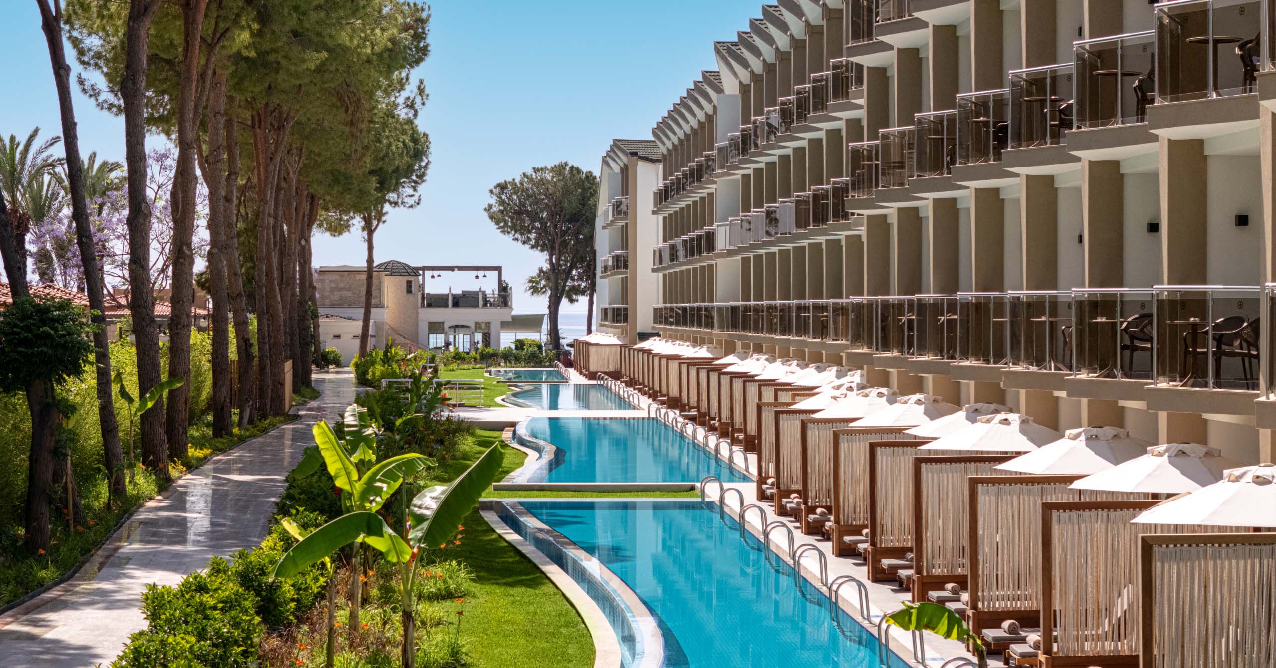 Dobedan Hotel Kemer Swim Up Slider D1