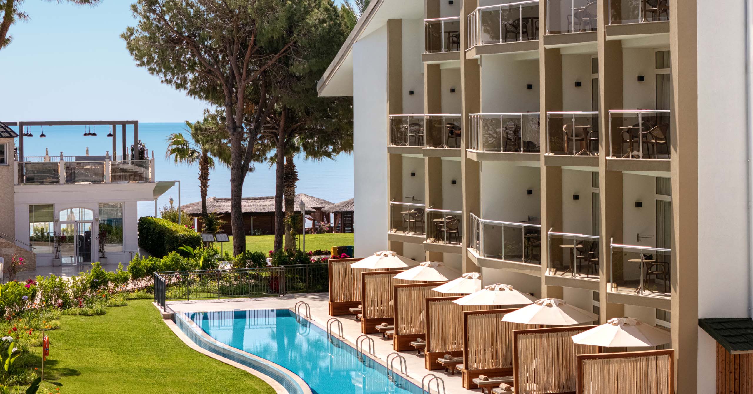 Dobedan Hotel Kemer Swim Up Slider D