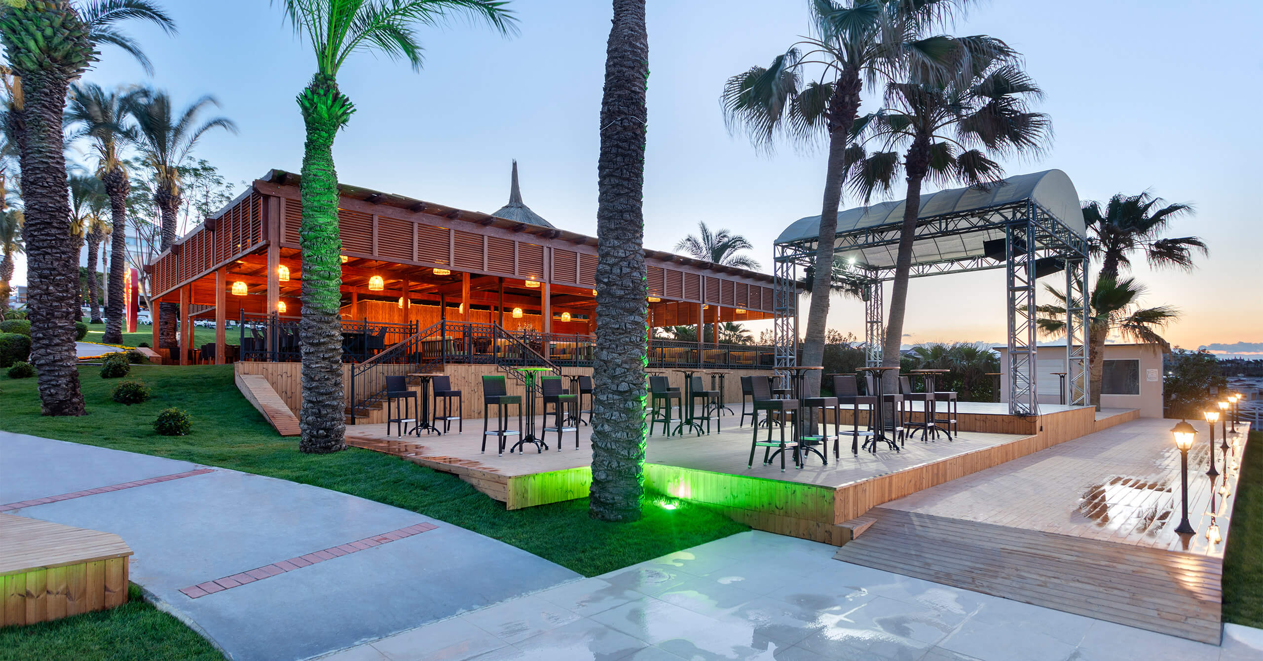 Dobedan Beach Resort Beach Bar Slider